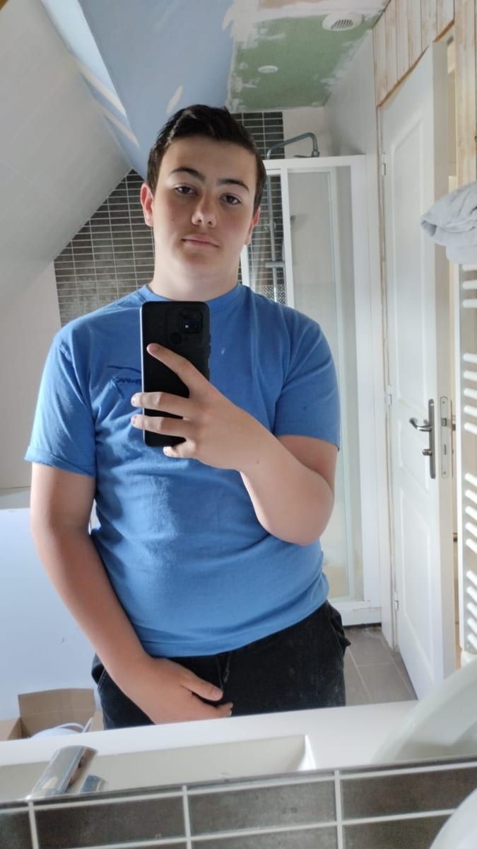 Cyrile - Rencontre gay à Zweilütschinen Profil de Cyrile, 37 ans, Rencontre gay à Zweilütschinen (Berne)
