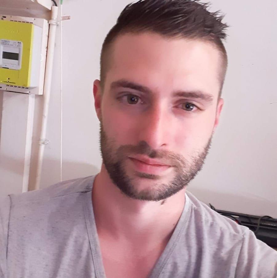 Anton - Rencontre gay à Willadingen Profil de Anton, 25 ans, Rencontre gay à Willadingen (Berne)