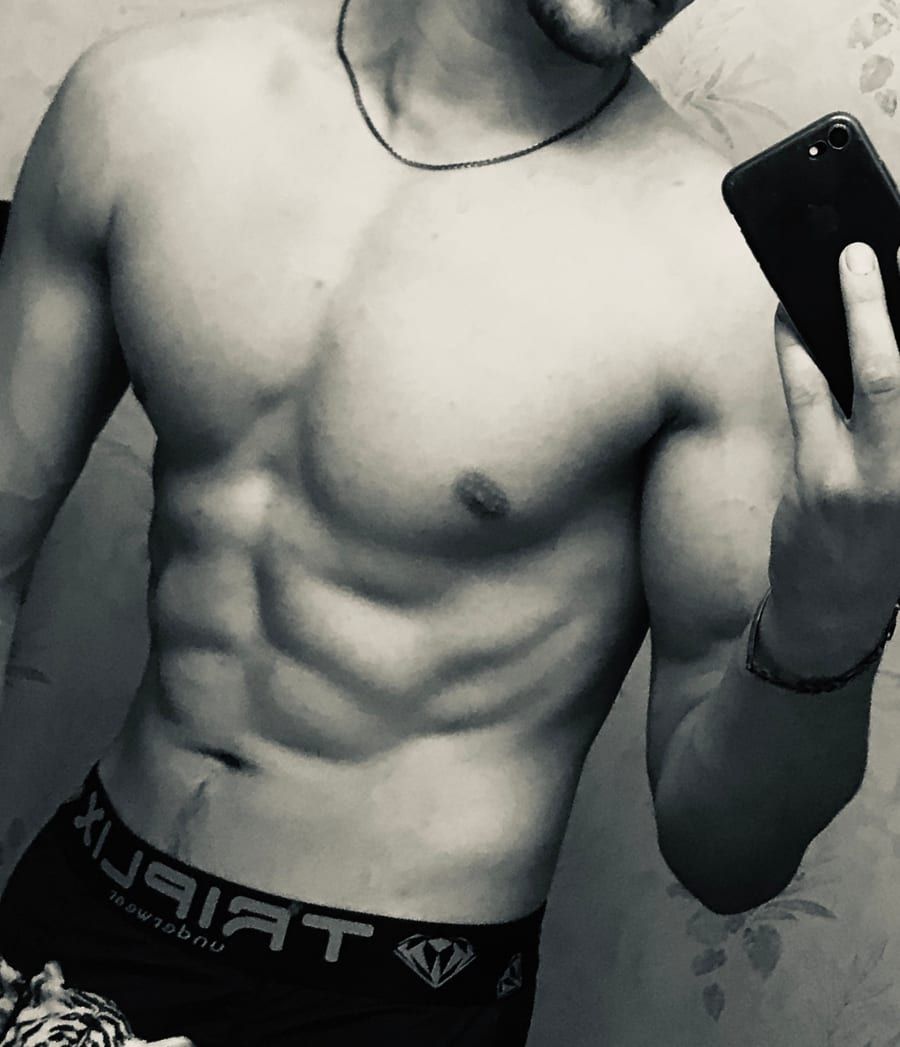 Haouari - Rencontre gay à Wolfisberg Profil de Haouari, 23 ans, Rencontre gay à Wolfisberg (Berne)