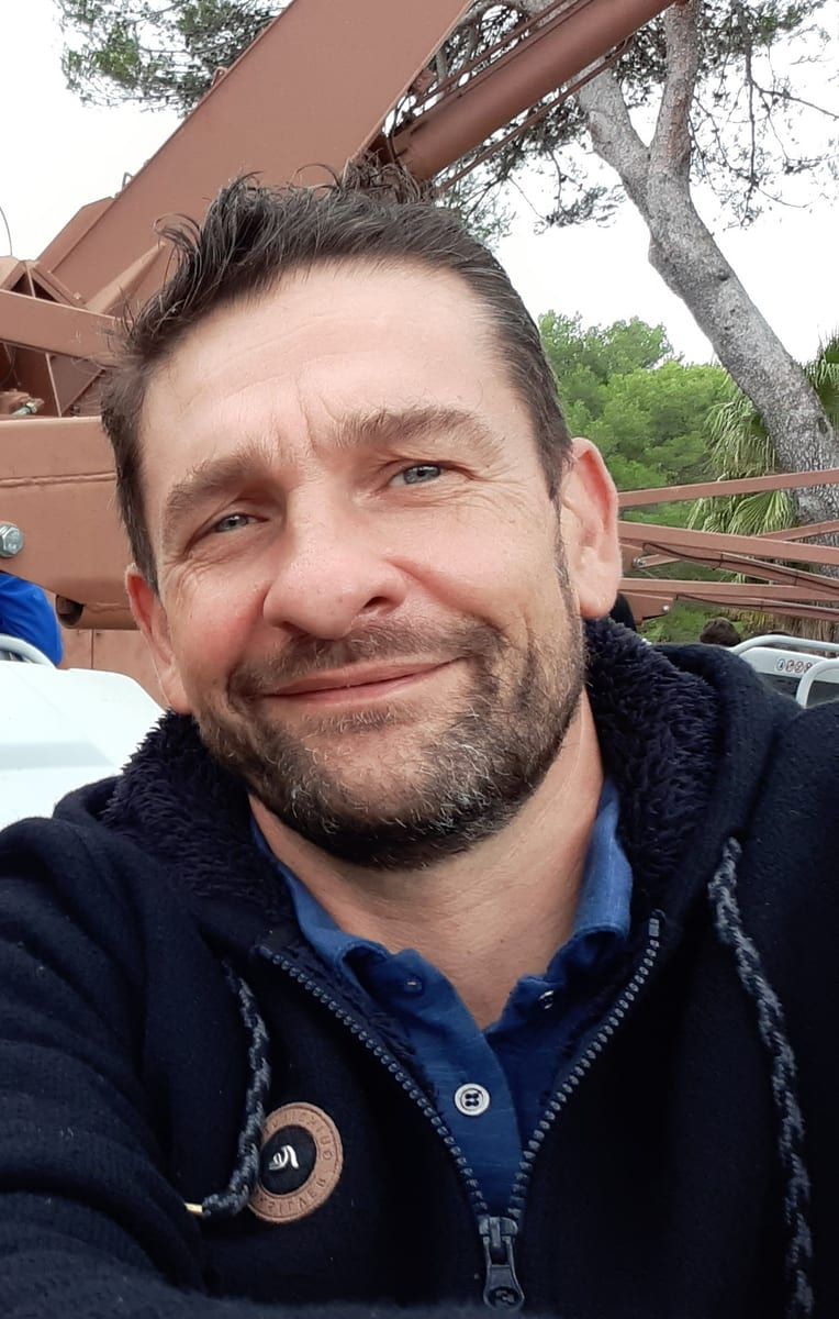 Chance - Rencontre gay à Zollbrück Profil de Chance, 41 ans, Rencontre gay à Zollbrück (Berne)