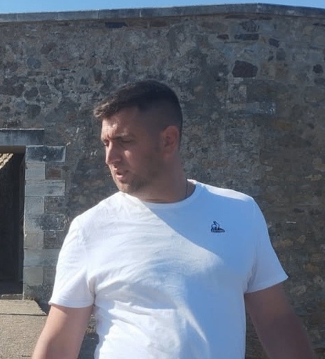 Desiderio - Rencontre gay à Ittigen Profil de Desiderio, 32 ans, Rencontre gay à Ittigen (Berne)