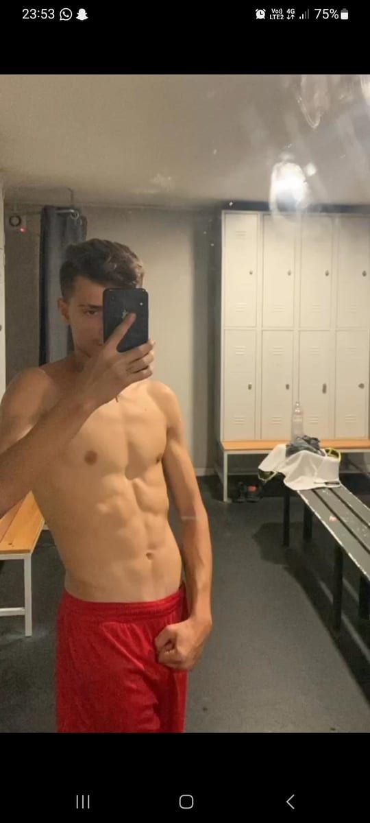 Profil de Macire, 27 ans, Rencontre gay à Walkringen (Berne)
