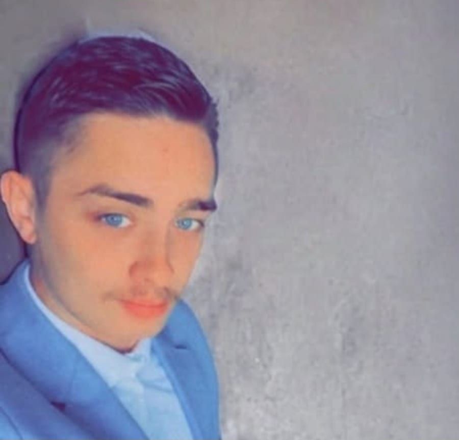Selyan - Rencontre gay à Pohlern Profil de Selyan, 30 ans, Rencontre gay à Pohlern (Berne)