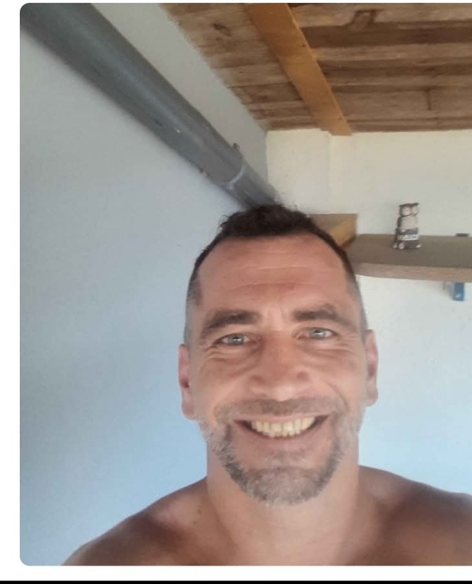 Abbes - Rencontre gay à Pohlern Profil de Abbes, 41 ans, Rencontre gay à Pohlern (Berne)