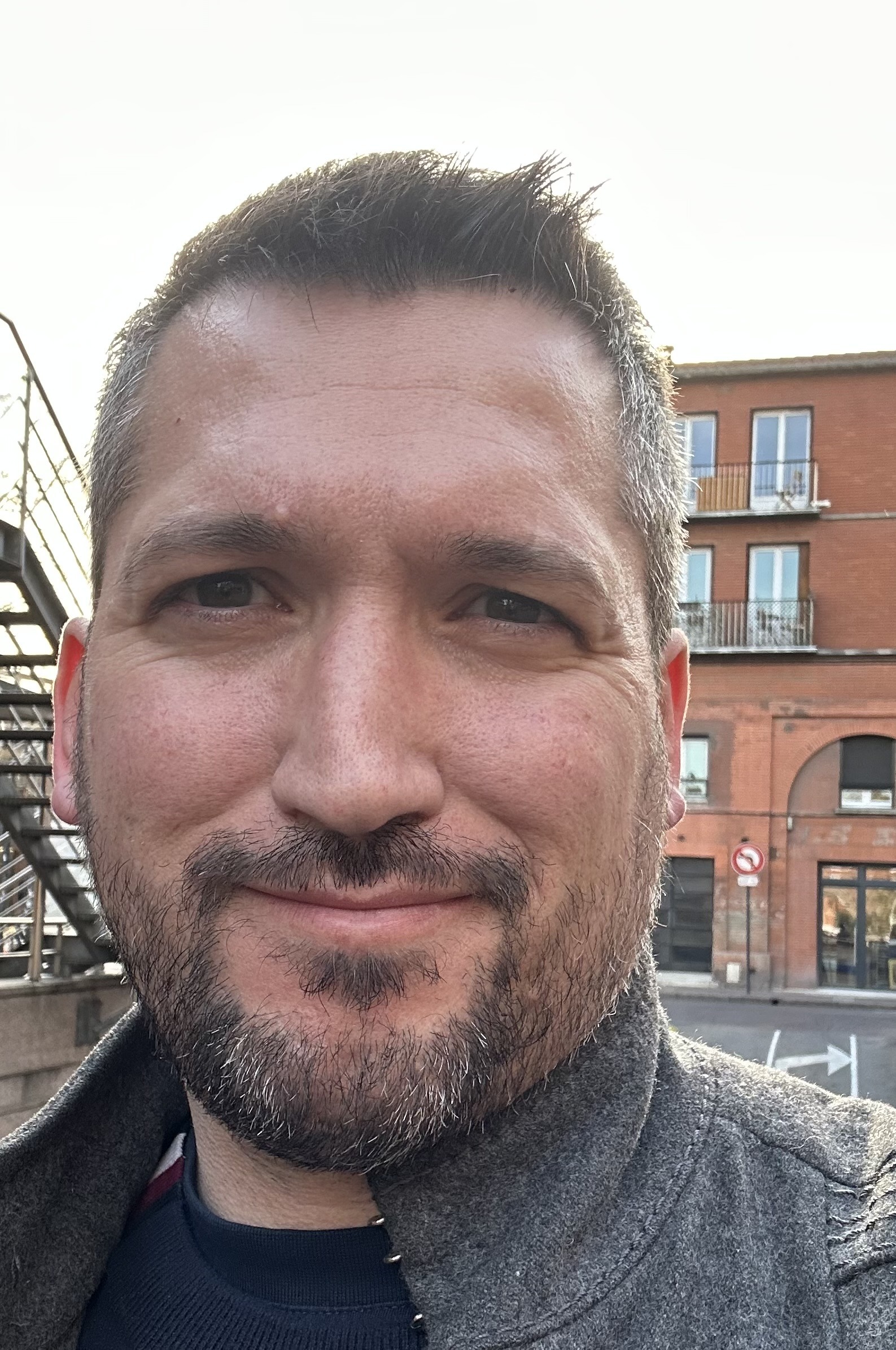 Profil de Maneo, 34 ans, Rencontre gay à Fahrni b. Thun (Berne)