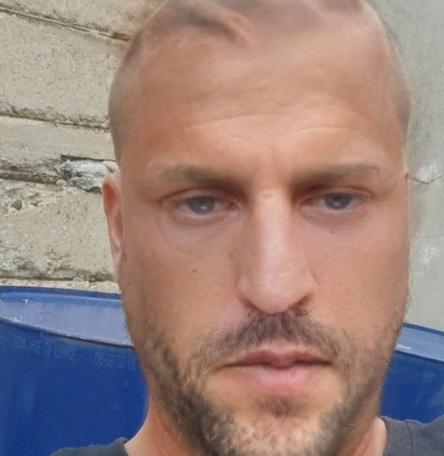 Profil de Bryant, 24 ans, Rencontre gay à Plagne (Berne)