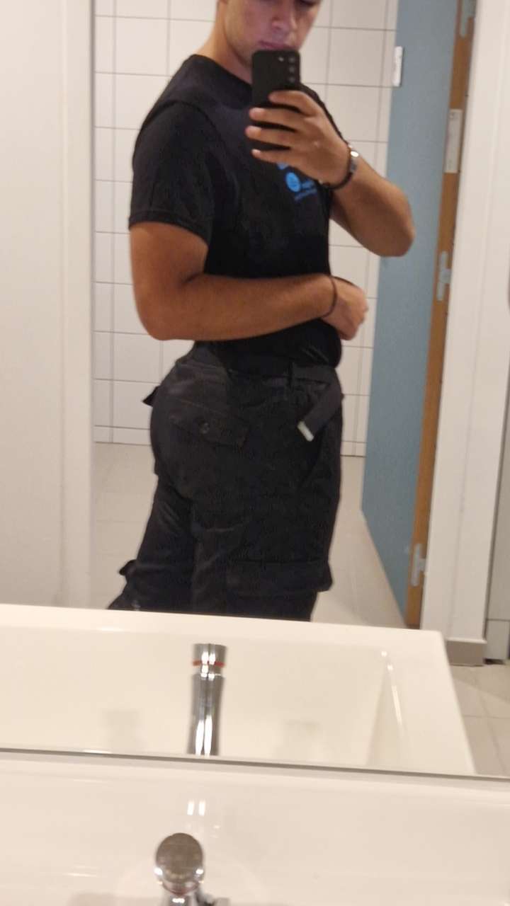 Houdeyfa - Rencontre gay à Einigen Profil de Houdeyfa, 26 ans, Rencontre gay à Einigen (Berne)