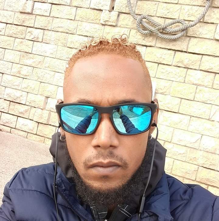Badyss - Rencontre gay à Uttigen Profil de Badyss, 26 ans, Rencontre gay à Uttigen (Berne)