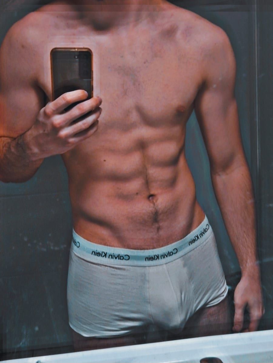 Profil de Mokrane, 22 ans, Rencontre gay à Fahrni b. Thun (Berne)