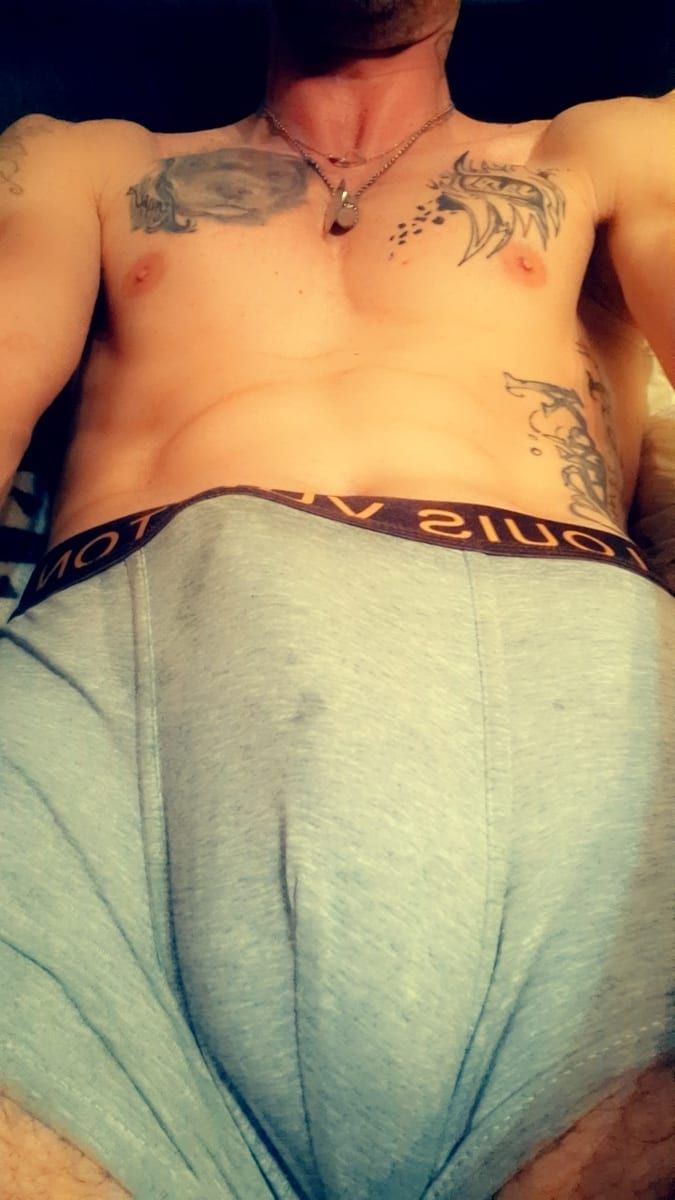Profil de Yasin, 25 ans, Rencontre gay à Jens (Berne)