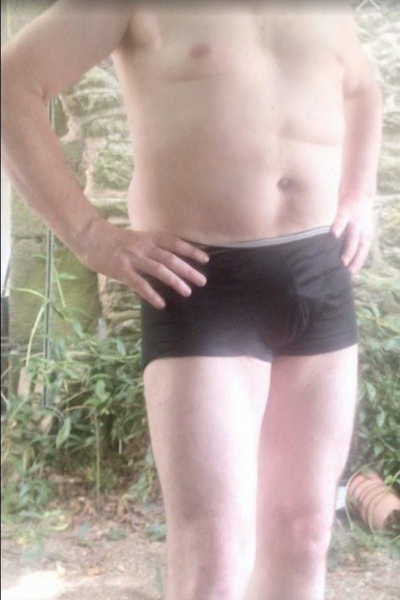 Sega - Rencontre gay à Prêles Profil de Sega, 29 ans, Rencontre gay à Prêles (Berne)