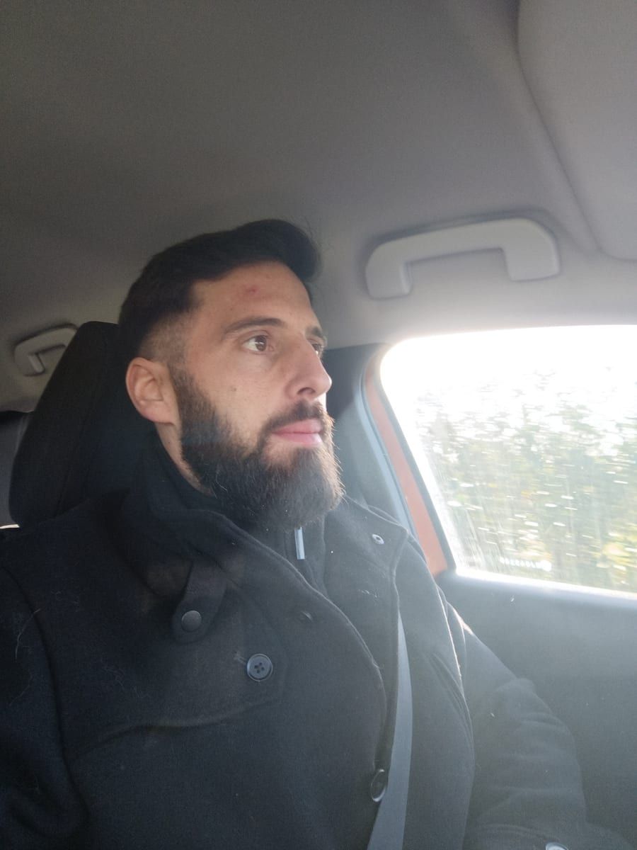 Lalo - Rencontre gay à Reutigen Profil de Lalo, 44 ans, Rencontre gay à Reutigen (Berne)