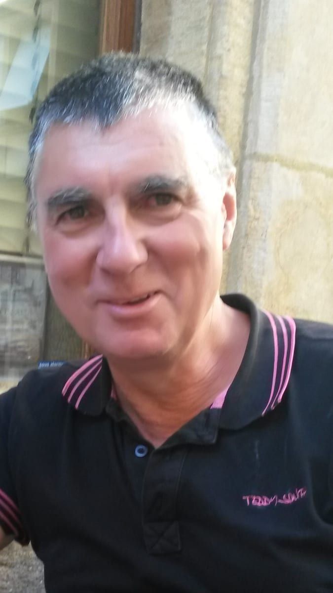 Thommy - Rencontre gay à Cortébert Profil de Thommy, 28 ans, Rencontre gay à Cortébert (Berne)