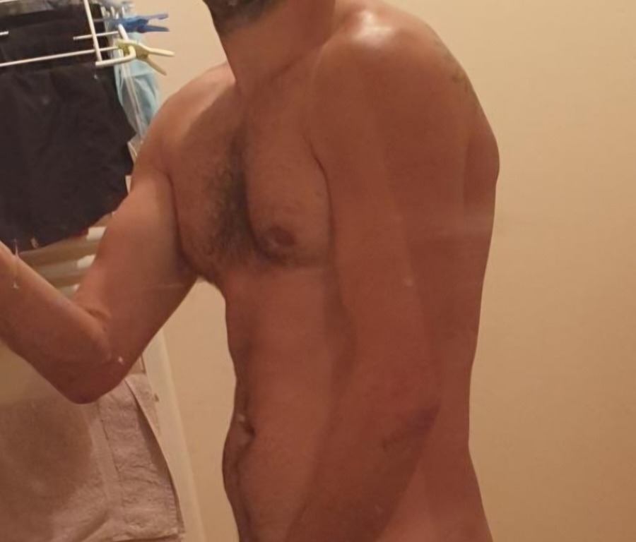 Yenni - Rencontre gay à Seftigen Profil de Yenni, 44 ans, Rencontre gay à Seftigen (Berne)