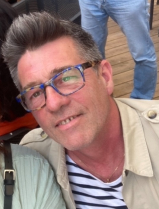 Smaël - Rencontre gay à Blumenstein Profil de Smaël, 35 ans, Rencontre gay à Blumenstein (Berne)