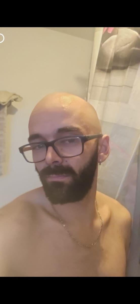 Pierig - Rencontre gay à Blausee-Mitholz Profil de Pierig, 23 ans, Rencontre gay à Blausee-Mitholz (Berne)
