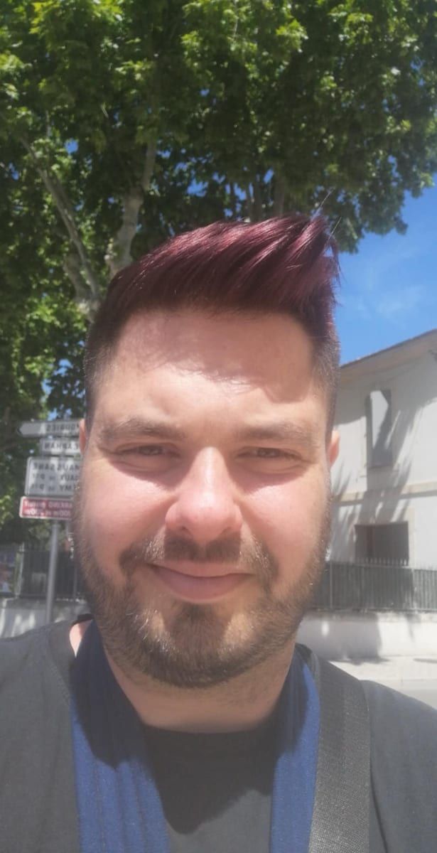 Jean-lucien - Rencontre gay à Einigen Profil de Jean-lucien, 39 ans, Rencontre gay à Einigen (Berne)
