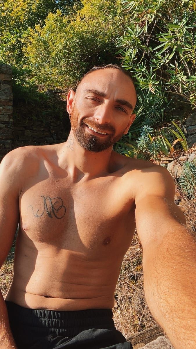 Serafin - Rencontre gay à Dotzigen Profil de Serafin, 27 ans, Rencontre gay à Dotzigen (Berne)
