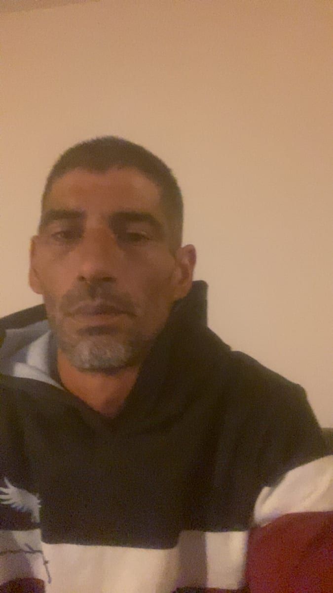 Zeki - Rencontre gay à Lauperswil Profil de Zeki, 45 ans, Rencontre gay à Lauperswil (Berne)