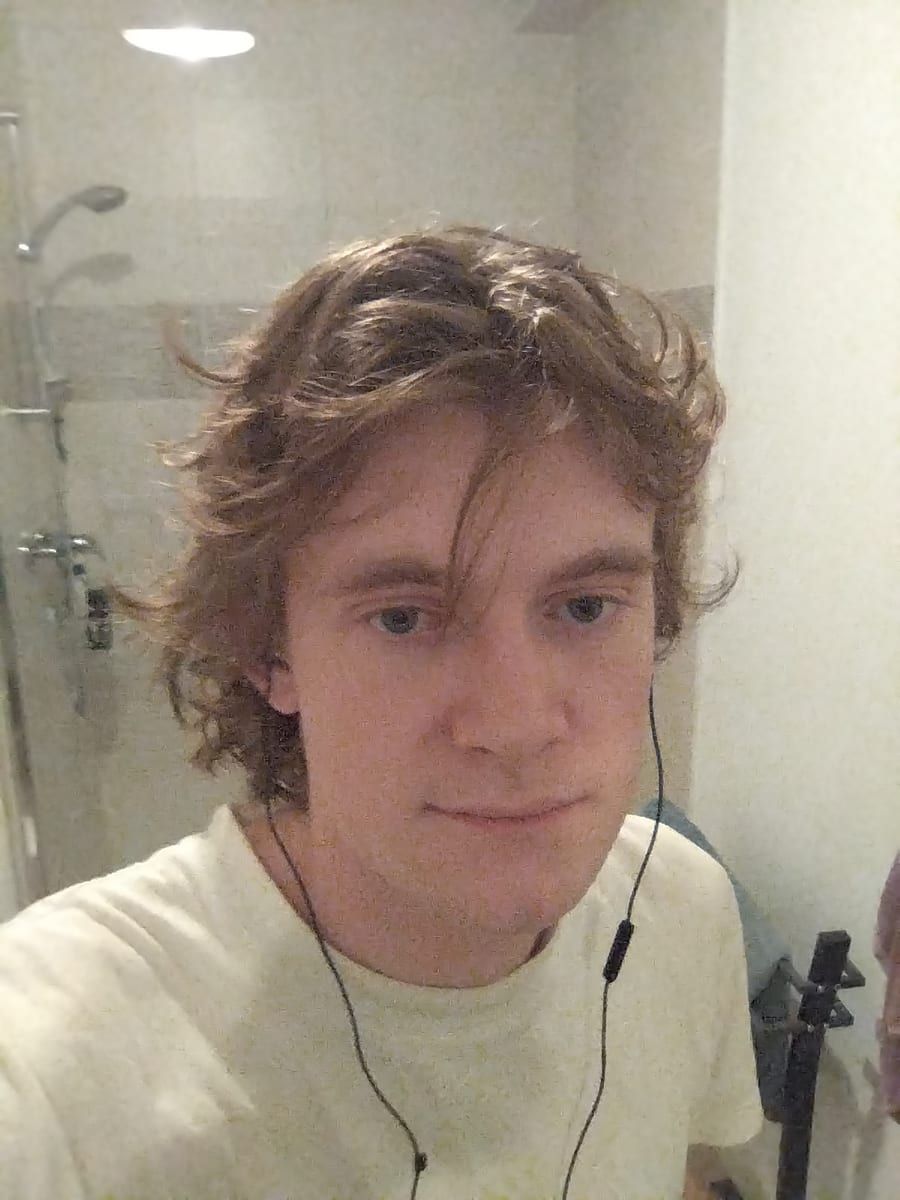 Eloan - Rencontre gay à Prêles Profil de Eloan, 23 ans, Rencontre gay à Prêles (Berne)