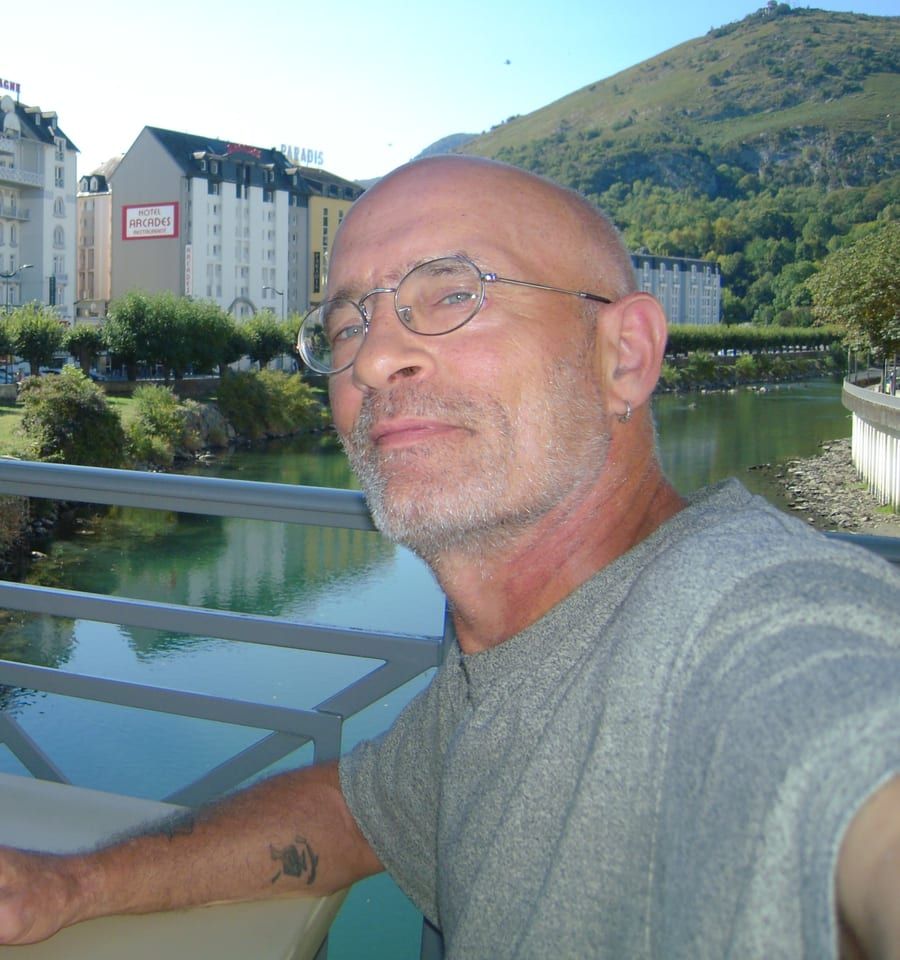 Jihad - Rencontre gay à Busswil BE Profil de Jihad, 34 ans, Rencontre gay à Busswil BE (Berne)
