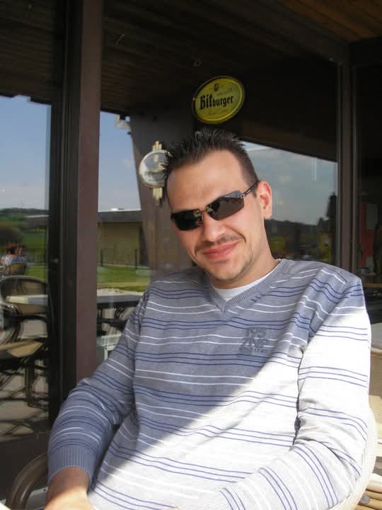 Jeacques - Rencontre gay à Burgäschi Profil de Jeacques, 44 ans, Rencontre gay à Burgäschi (Berne)