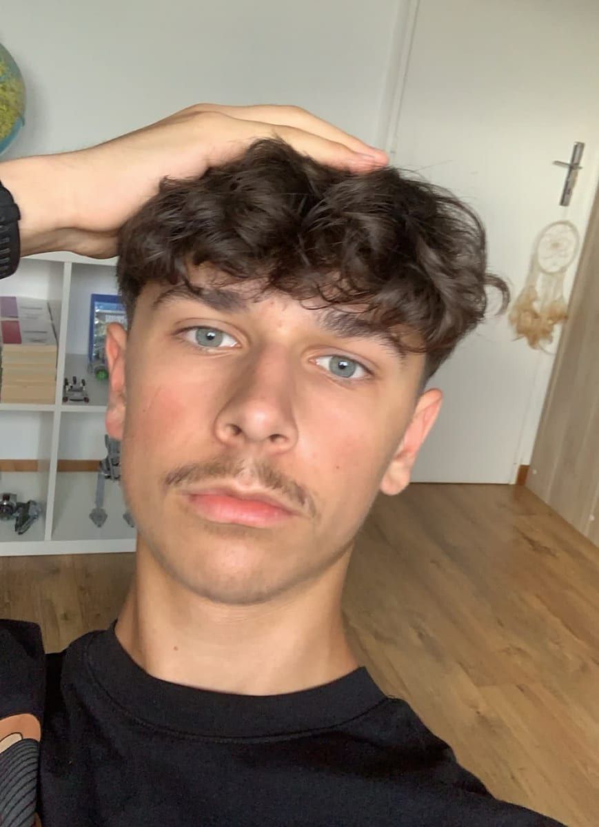 Jihed - Rencontre gay à Treiten Profil de Jihed, 28 ans, Rencontre gay à Treiten (Berne)