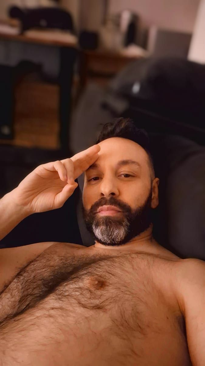 Zdzislaw - Rencontre gay à Riedstätt Profil de Zdzislaw, 35 ans, Rencontre gay à Riedstätt (Berne)
