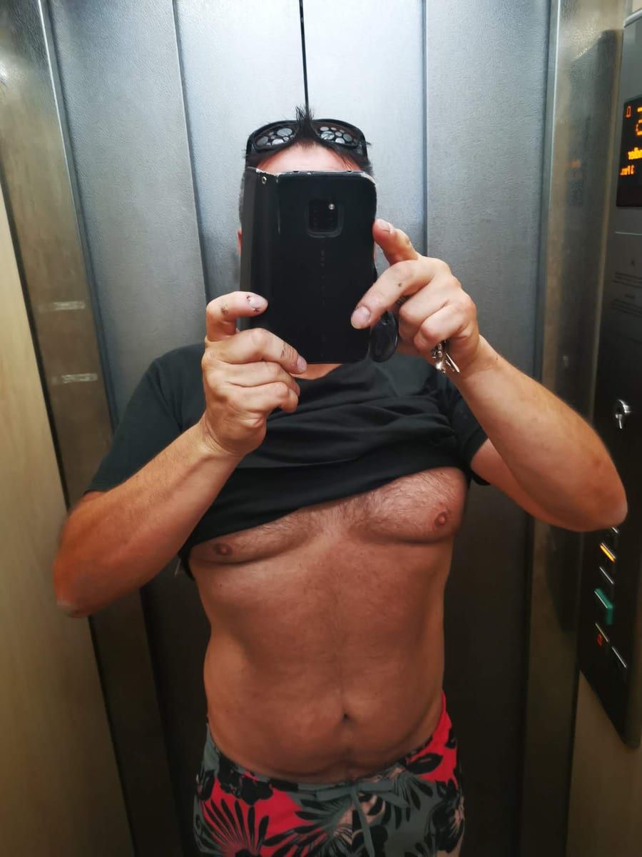 Waniss - Rencontre gay à Farnern Profil de Waniss, 27 ans, Rencontre gay à Farnern (Berne)