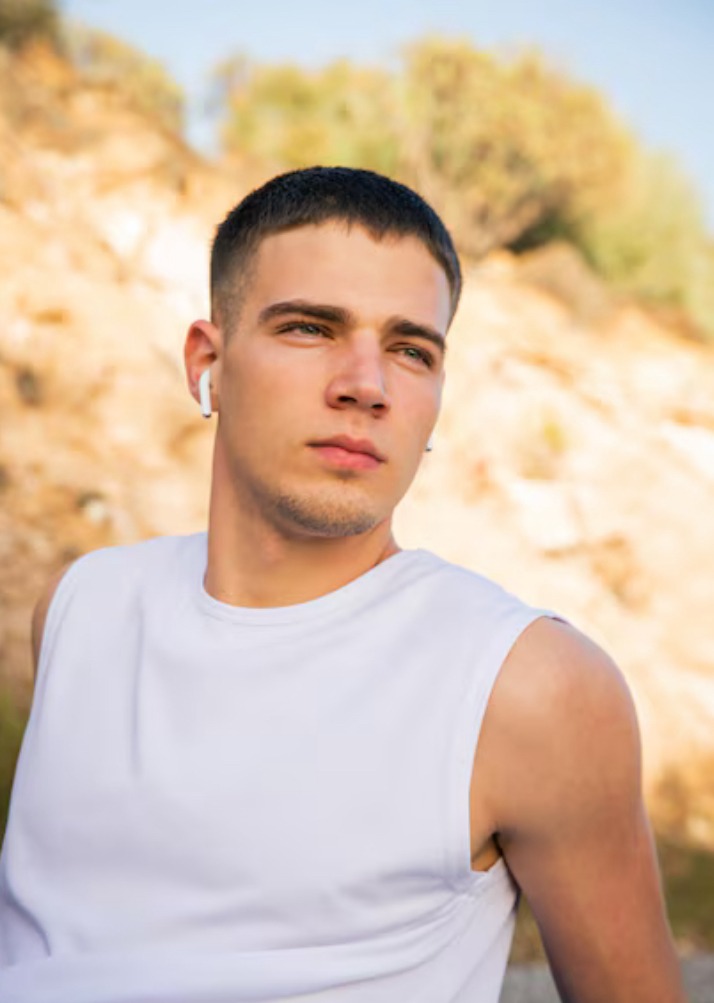 Jaheim - Rencontre gay à Perrefitte Profil de Jaheim, 22 ans, Rencontre gay à Perrefitte (Berne)