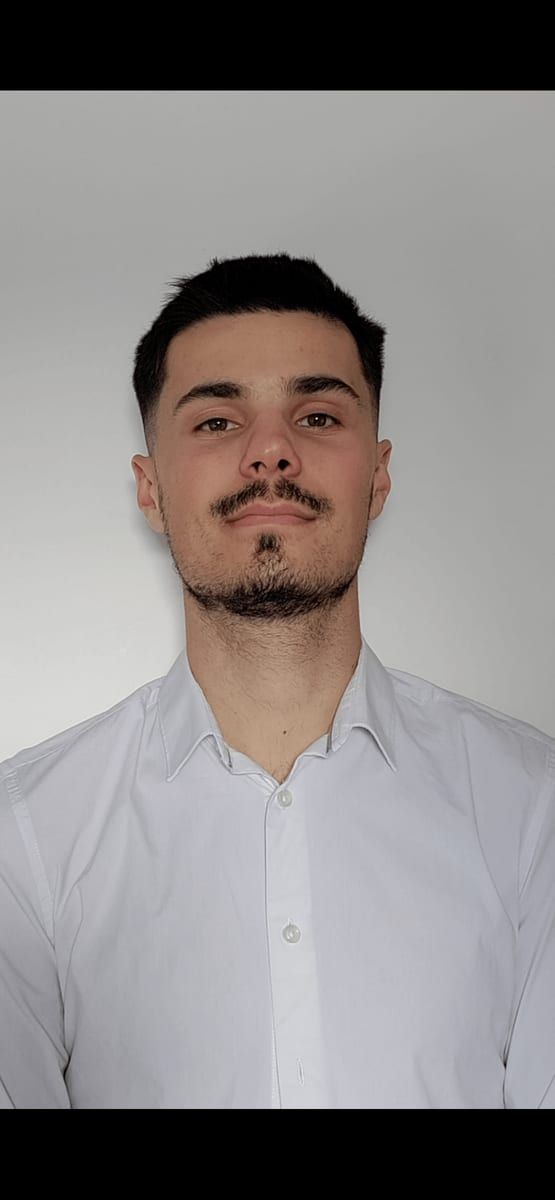 Nasseredine - Rencontre gay à Oppligen Profil de Nasseredine, 24 ans, Rencontre gay à Oppligen (Berne)