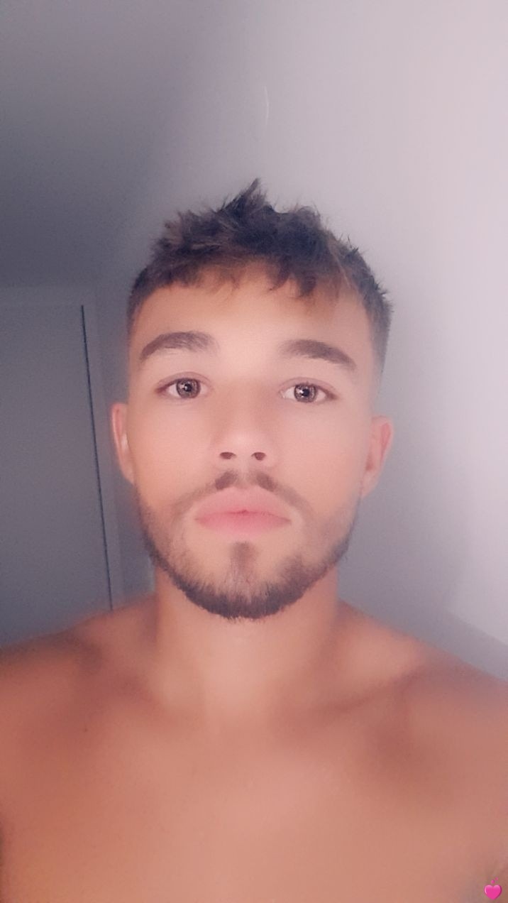 Adeodat - Rencontre gay à Lyss Profil de Adeodat, 36 ans, Rencontre gay à Lyss (Berne)